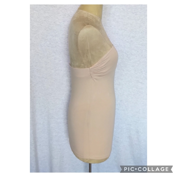 Brunello Cucinelli Cashmere V-Neck Top and Strapless Stretch Cotton-Jersey Top - Picture 7 of 10